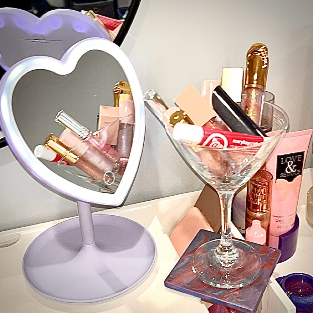 Heart-Shaped Vanity Mirror
